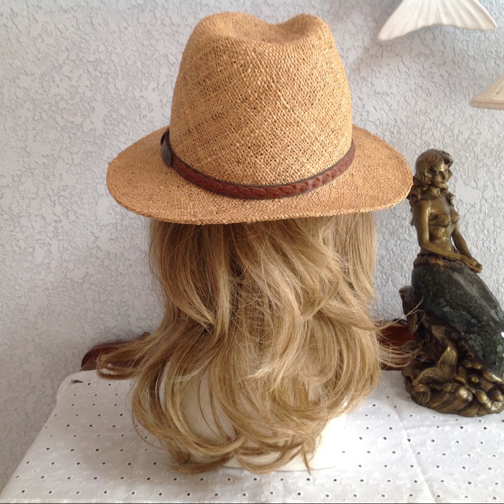 Hat - Picture 4 of 7